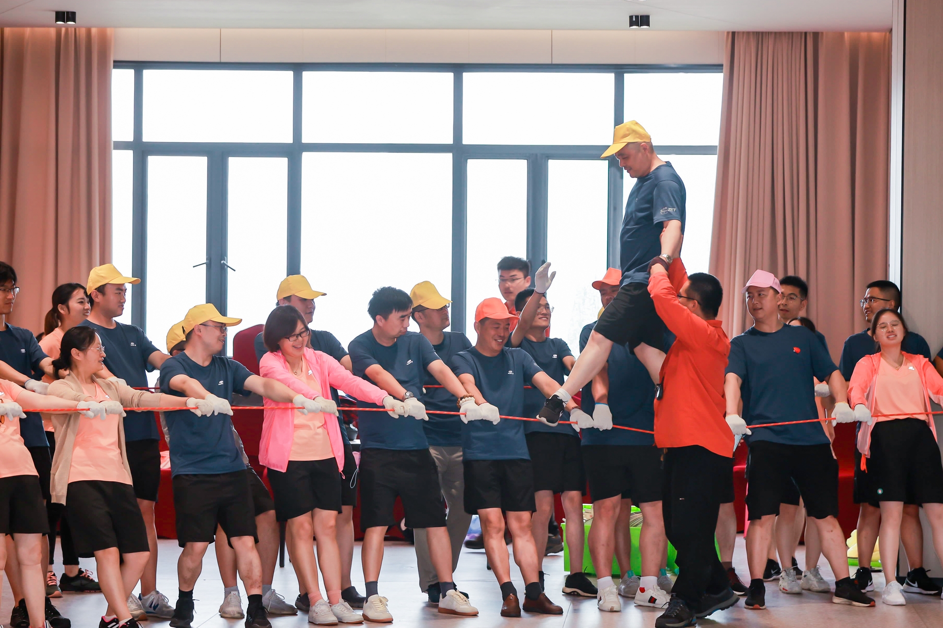 ʮ�����ഺ ʮ��ǡ�绪 ����9599������������� 18 �������Բ����Ļ